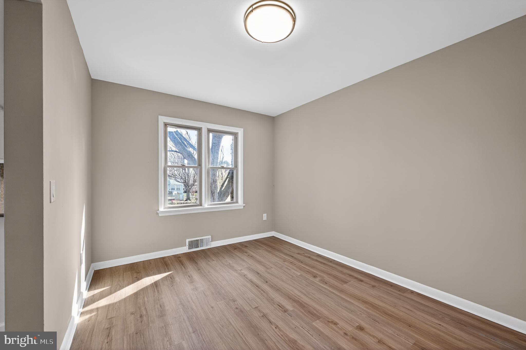 GREENBERRY HILLS - Residential