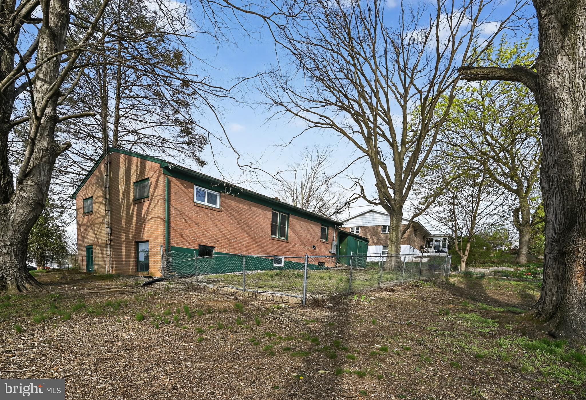 GREENBERRY HILLS - Residential