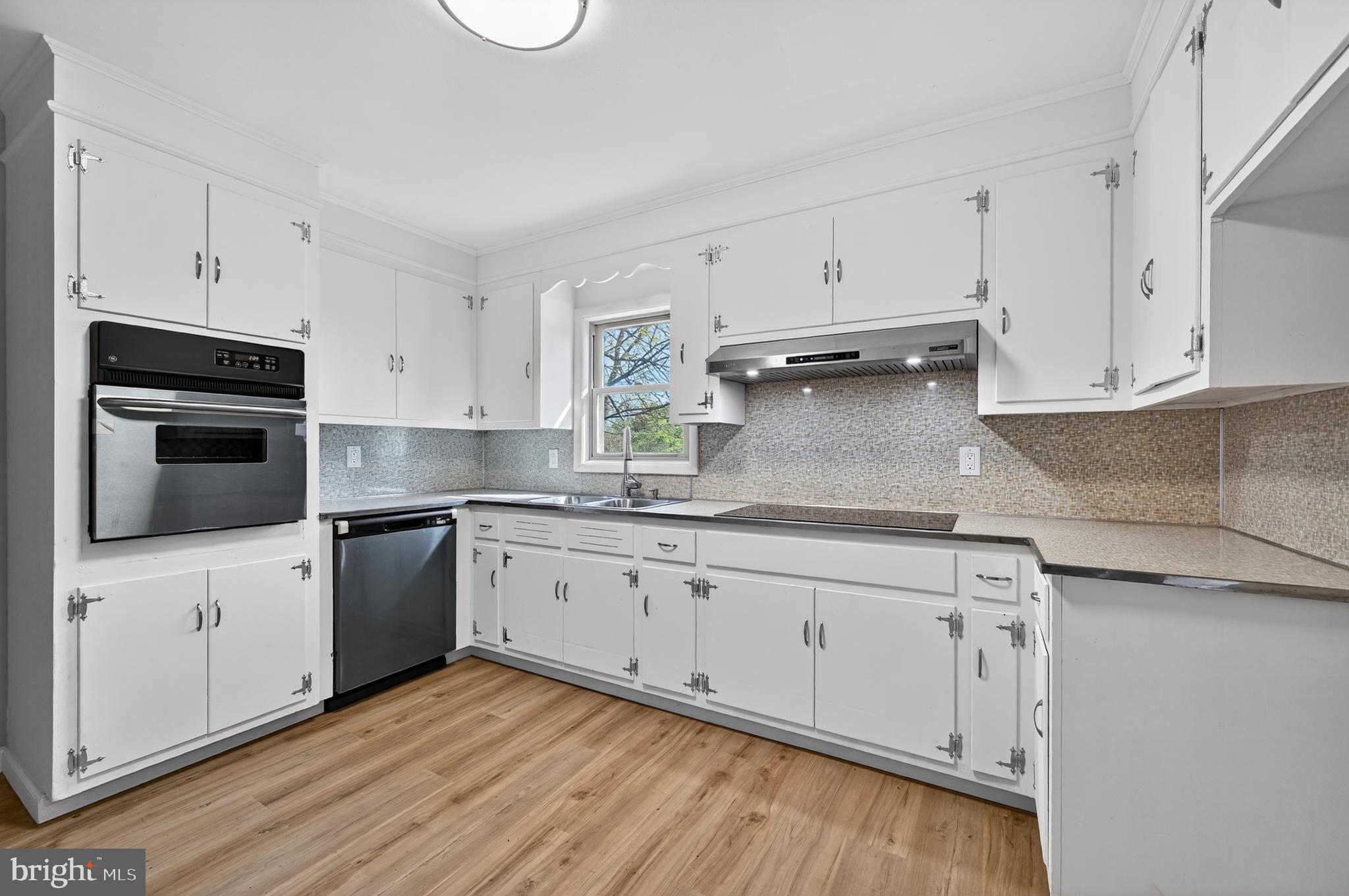 GREENBERRY HILLS - Residential