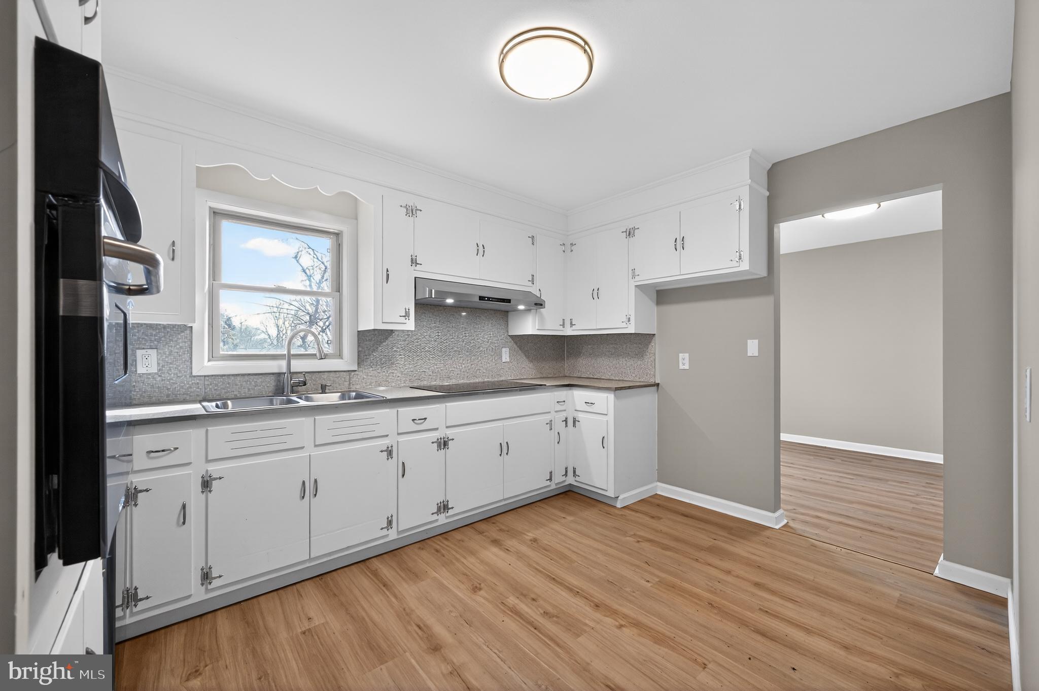 GREENBERRY HILLS - Residential