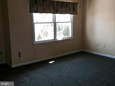 LEE MANOR - Residential