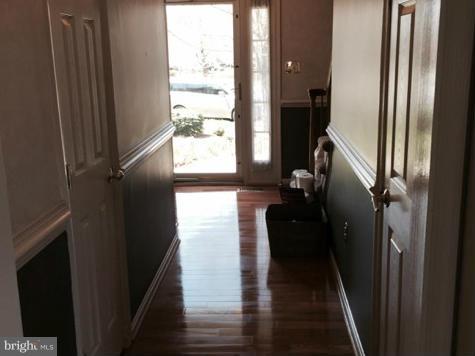 LEE MANOR - Residential