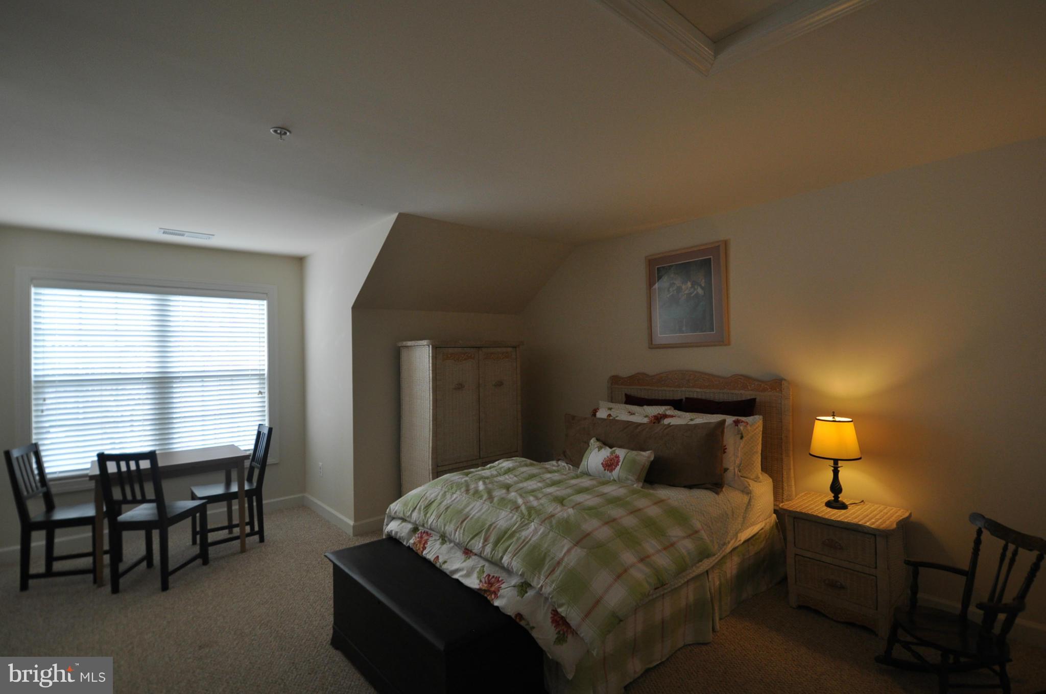 HIDDEN CREEK - Residential Lease