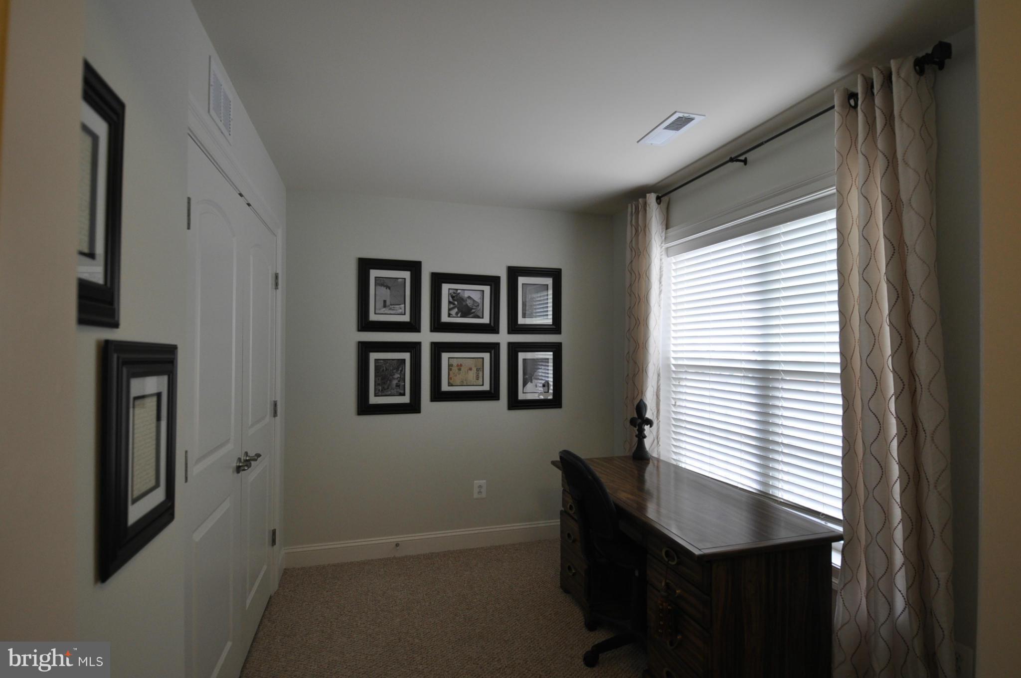 HIDDEN CREEK - Residential Lease