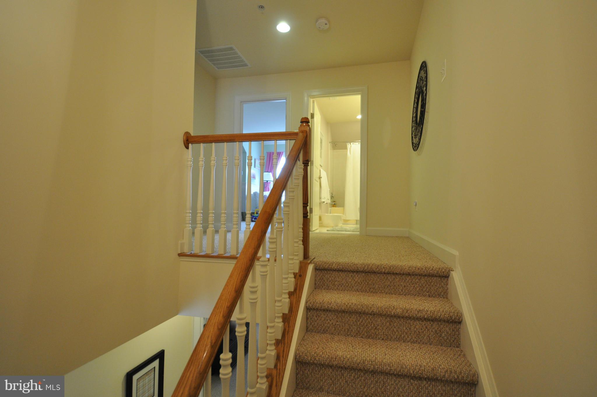 HIDDEN CREEK - Residential Lease