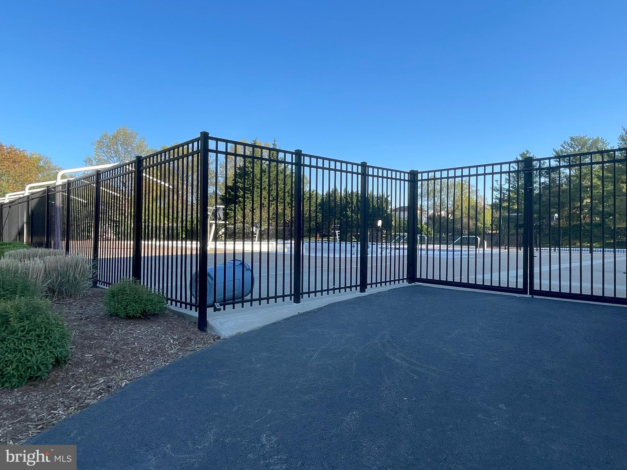 FRANKLIN GLEN - Residential