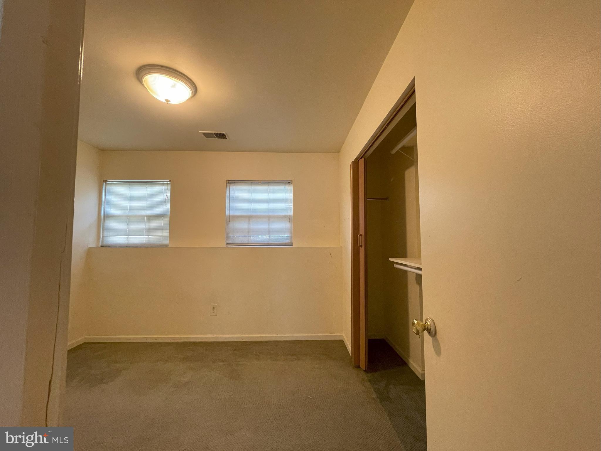 FRANKLIN GLEN - Residential