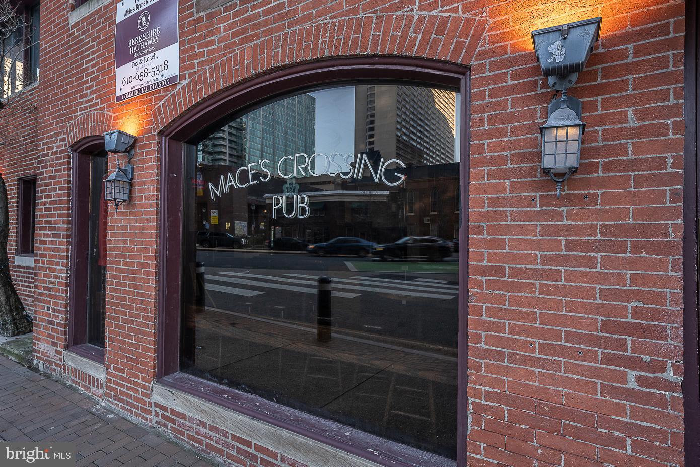 CENTER CITY - Commercial Sale