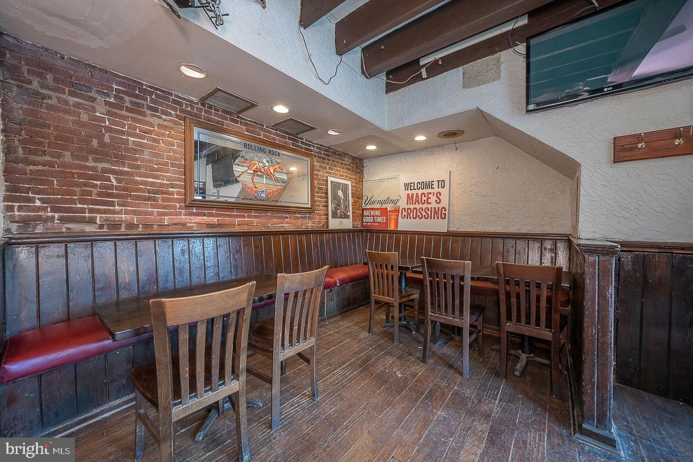 CENTER CITY - Commercial Sale