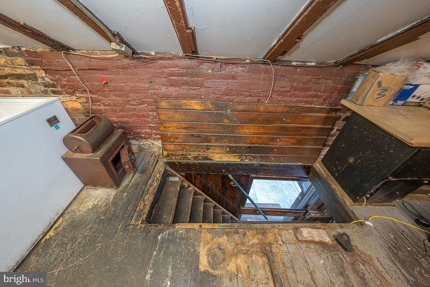 CENTER CITY - Commercial Sale