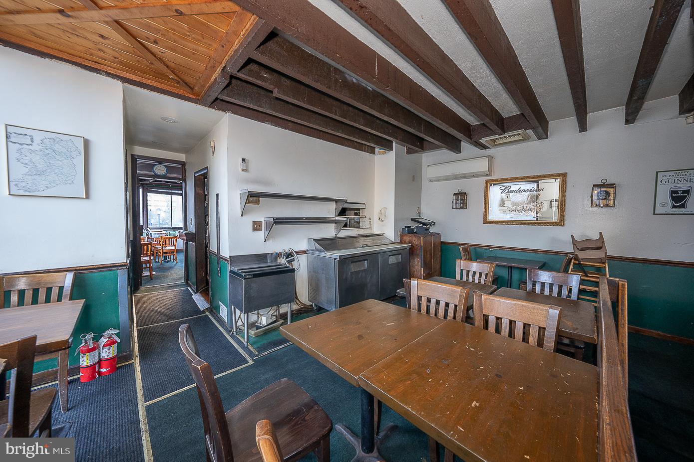 CENTER CITY - Commercial Sale