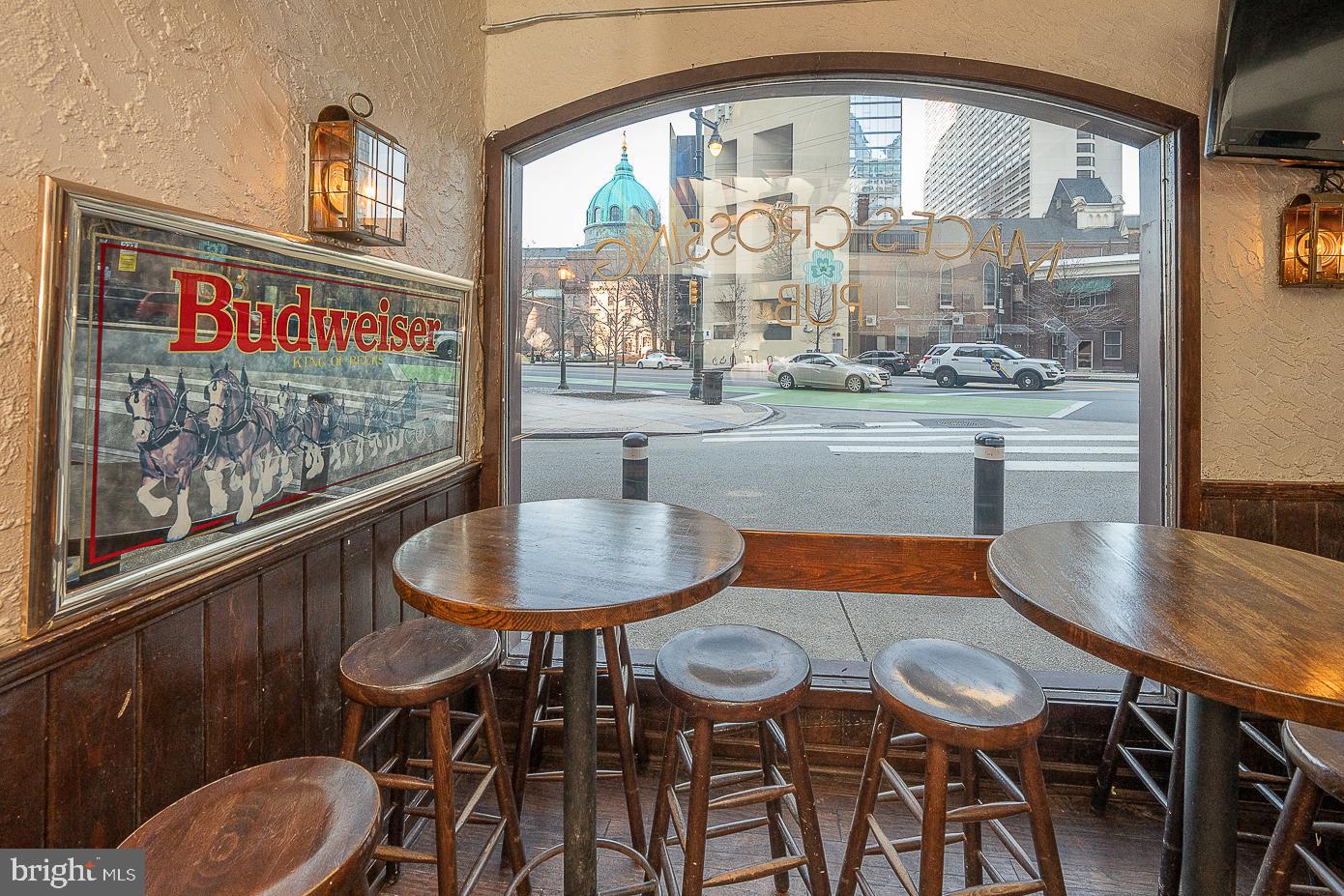 CENTER CITY - Commercial Sale