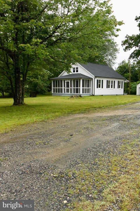 Homes For Sale - 7244 Fredericksburg Turnpike<br/> Caroline County, WOODFORD, VA 22580