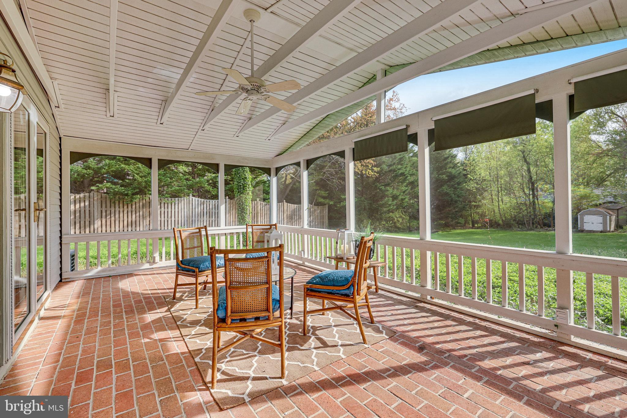 FAIRFAX COUNTRY CLUB ESTATES - Residential