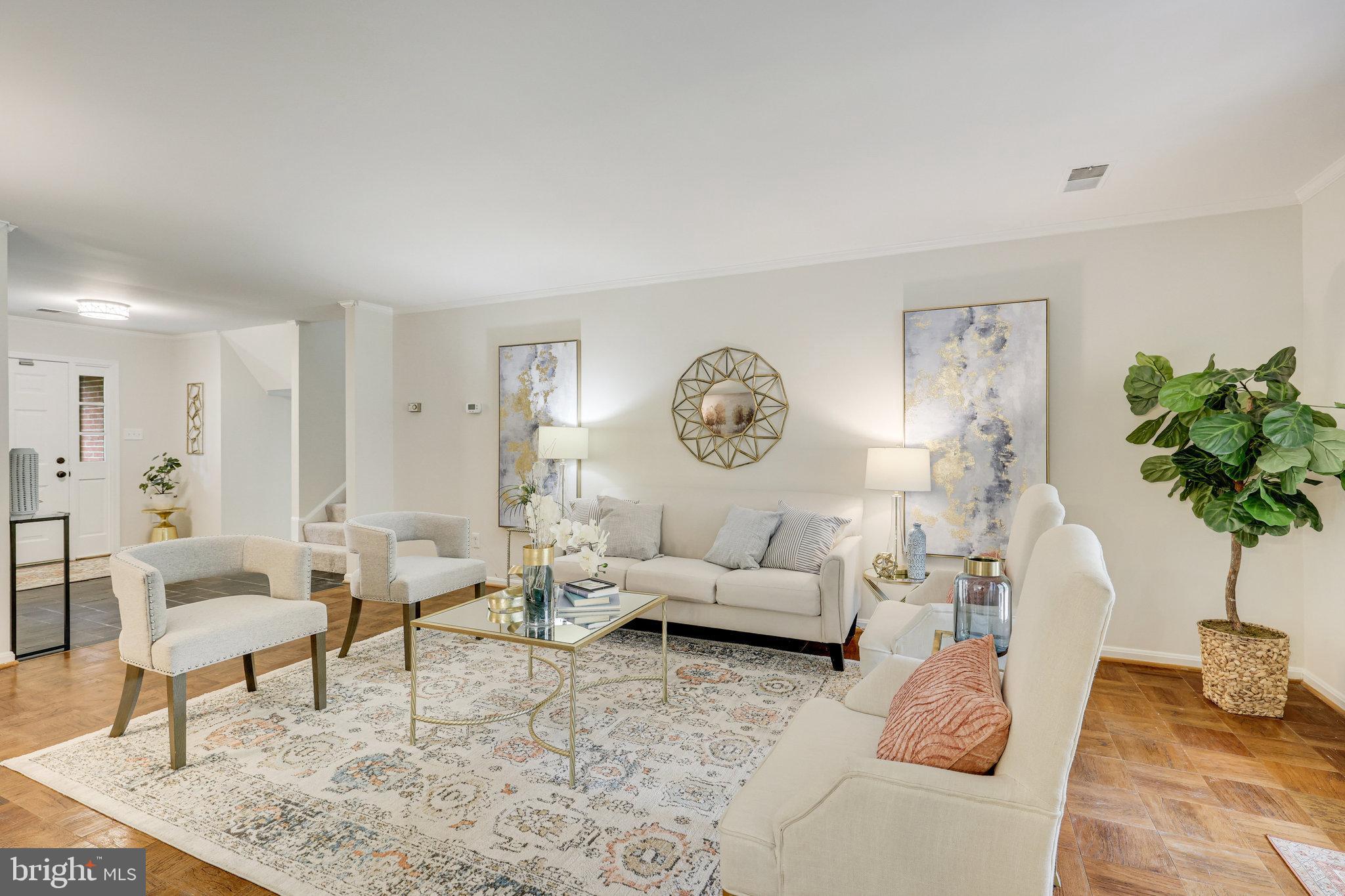 FAIRFAX COUNTRY CLUB ESTATES - Residential