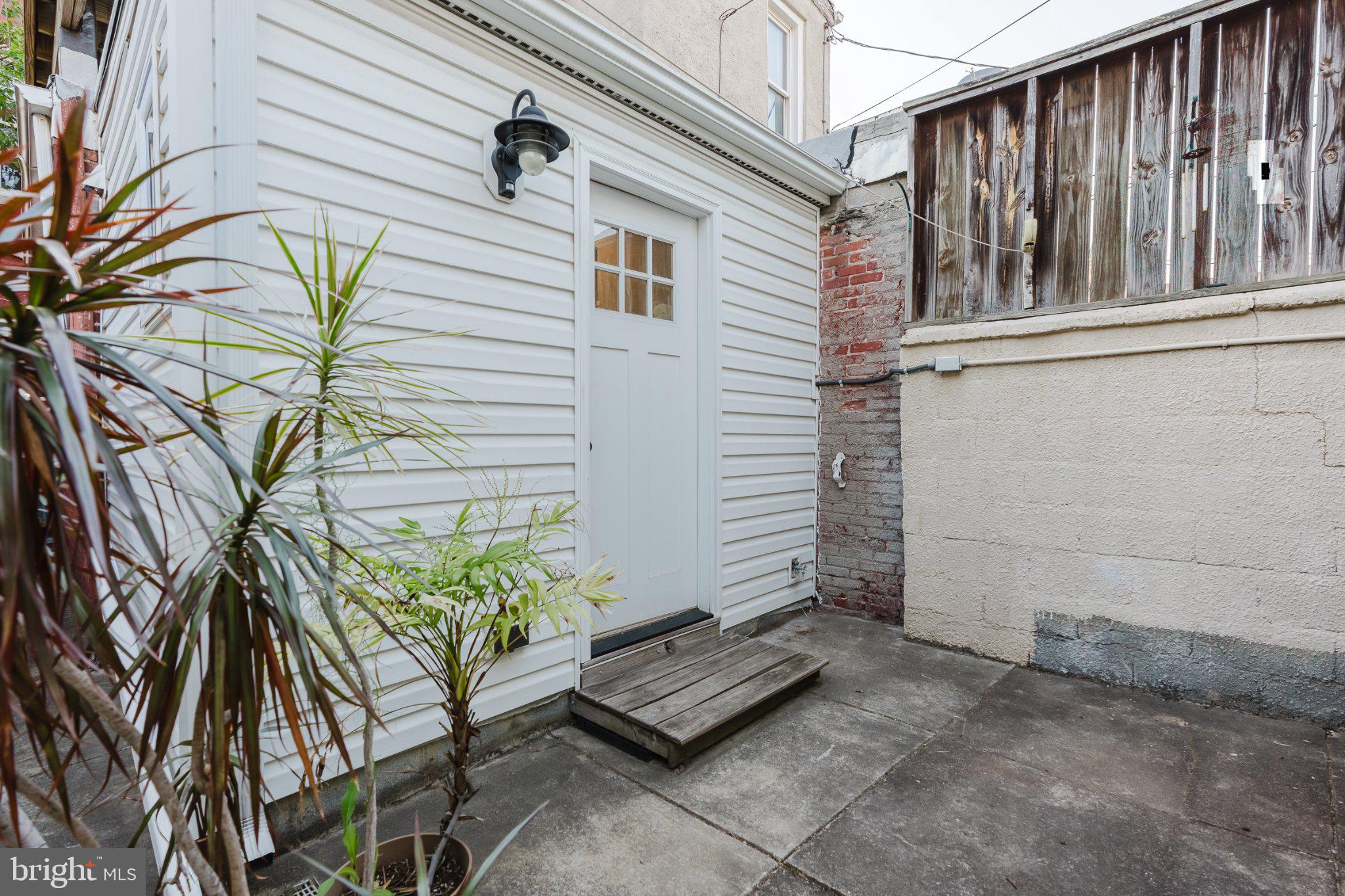 BUTCHERS HILL - Residential