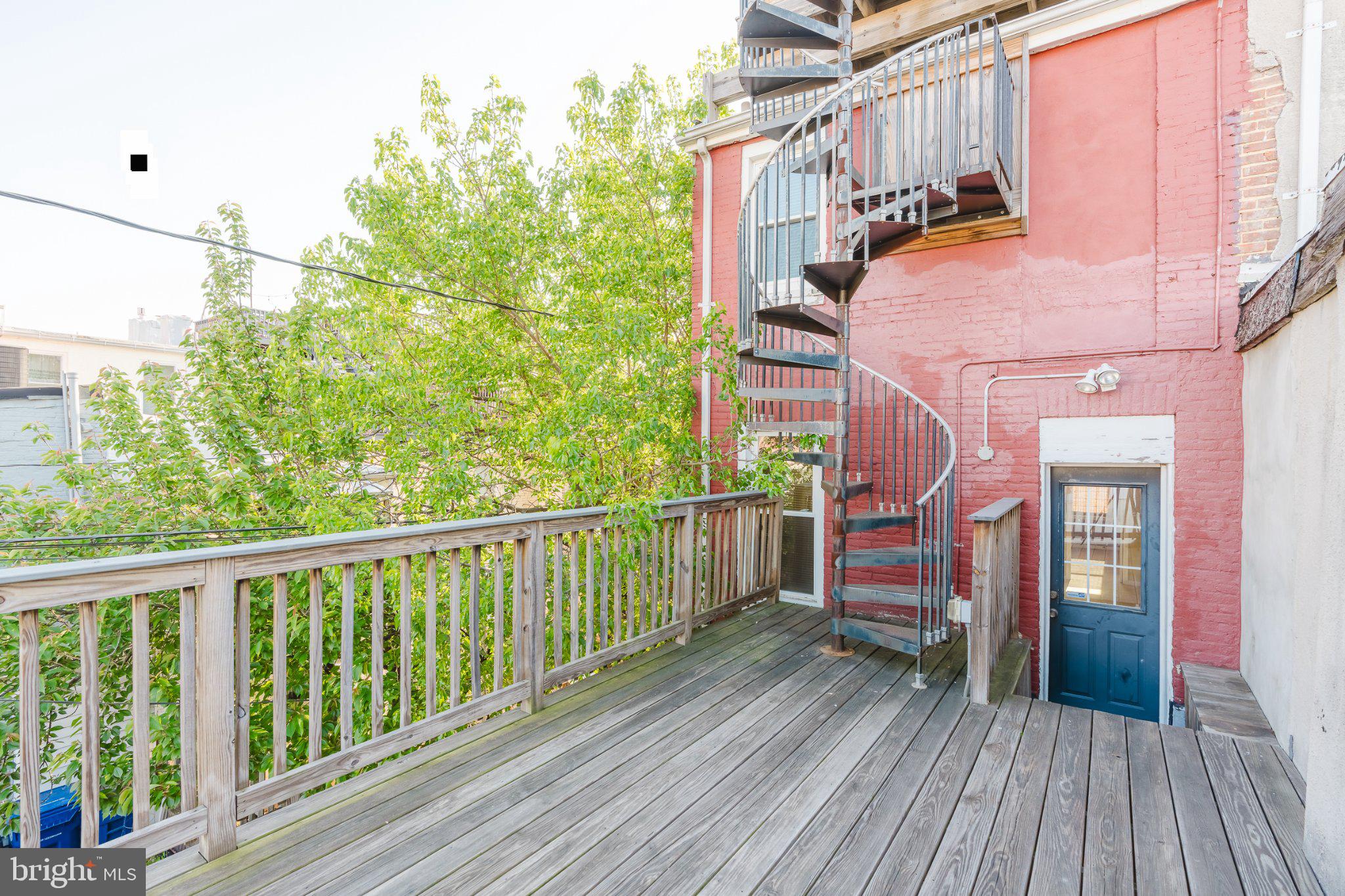 BUTCHERS HILL - Residential