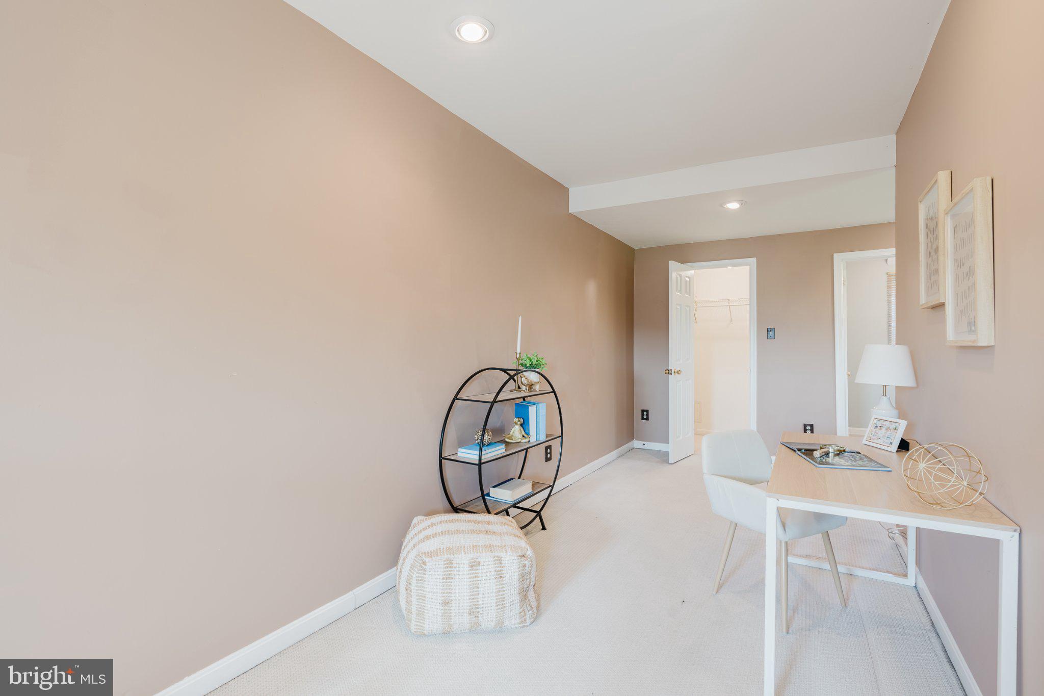 BUTCHERS HILL - Residential