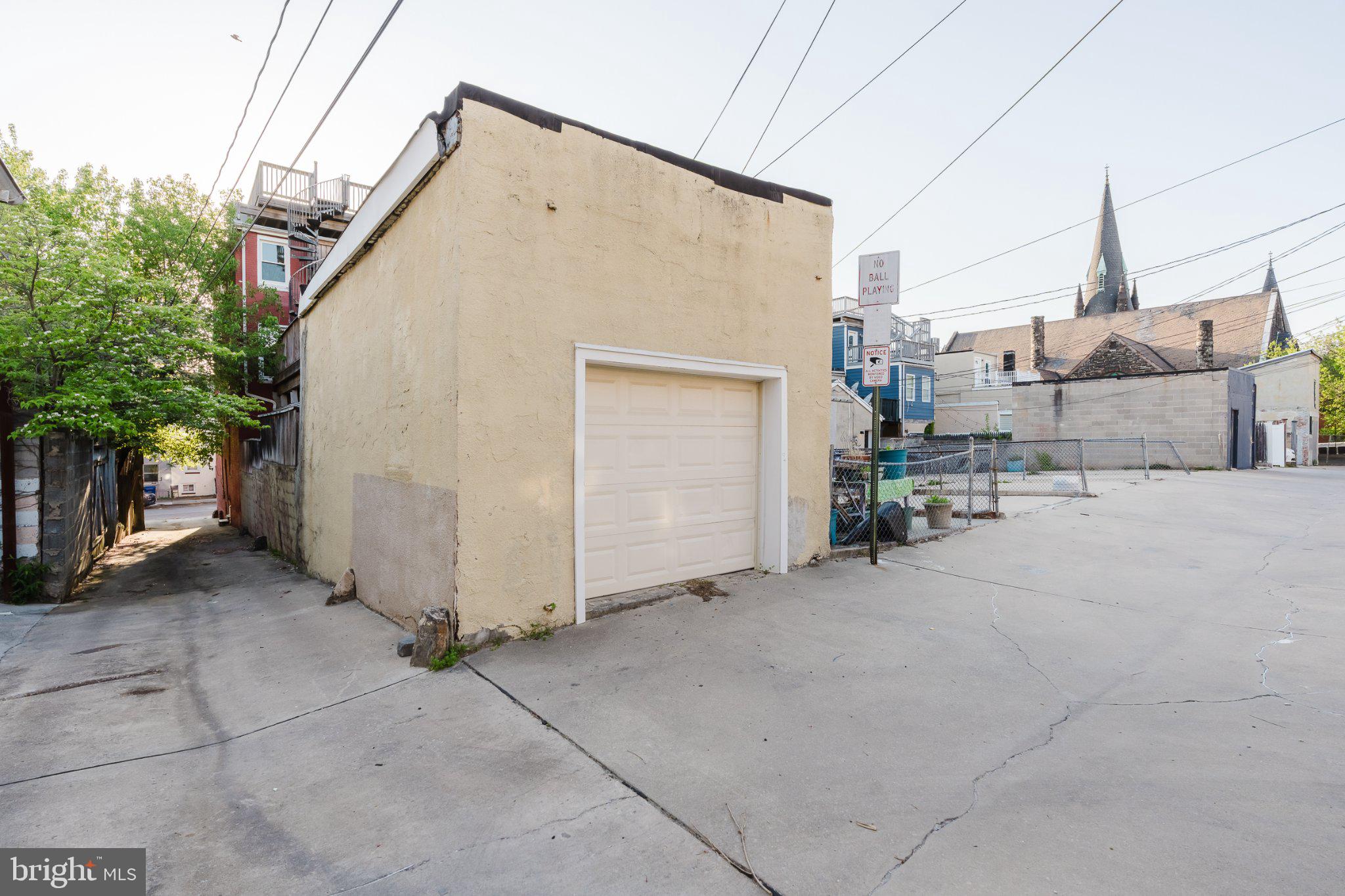 BUTCHERS HILL - Residential