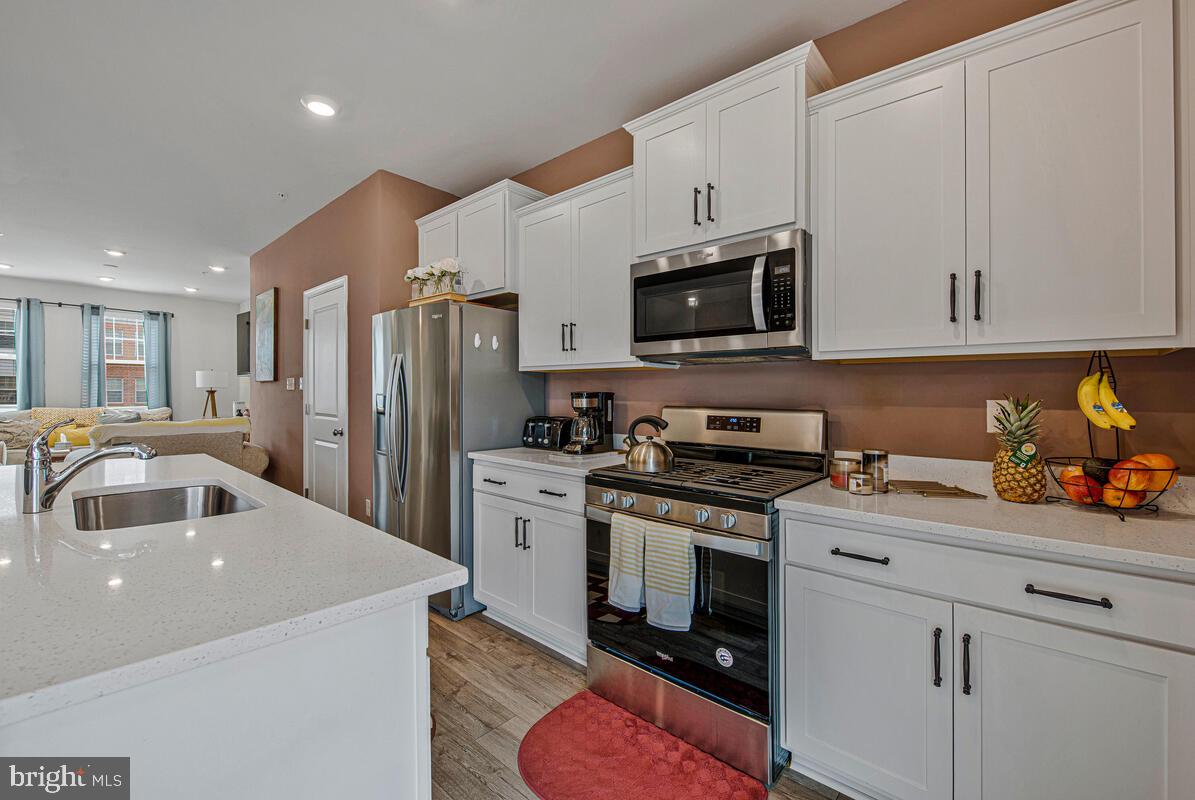 WOODMORE OVERLOOK - Residential