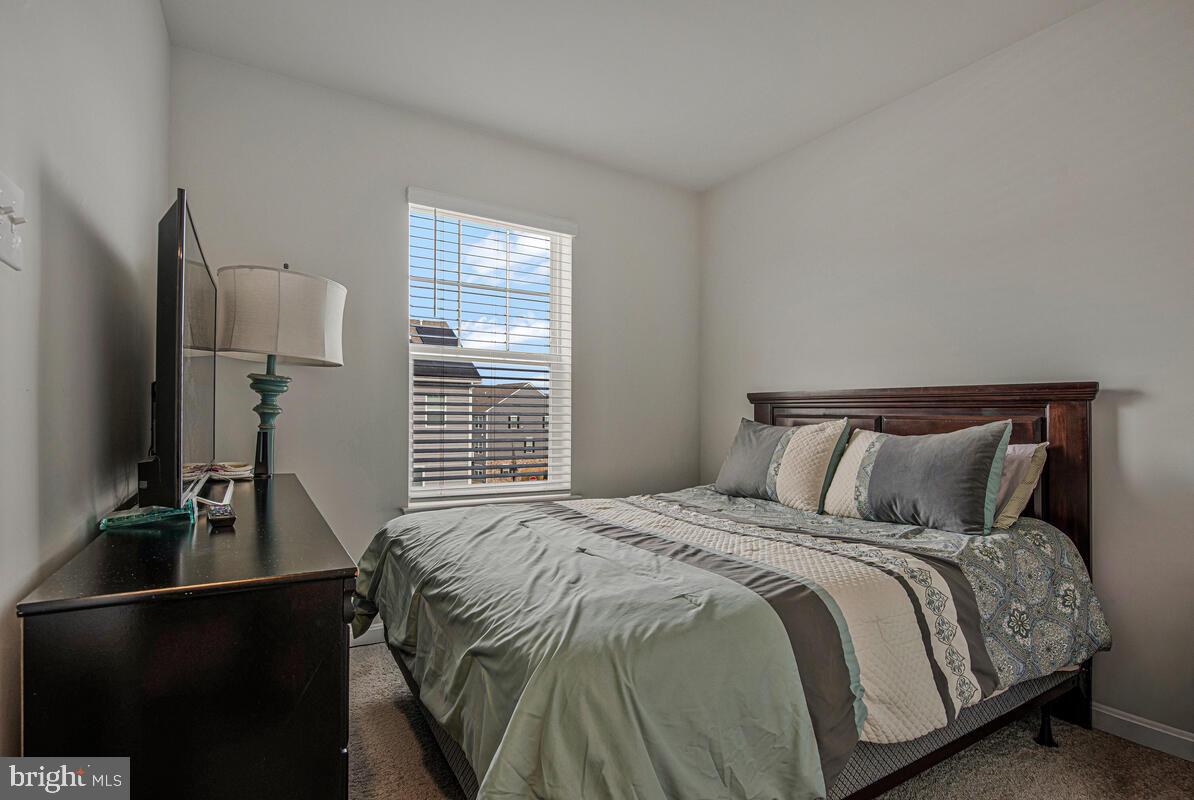 WOODMORE OVERLOOK - Residential