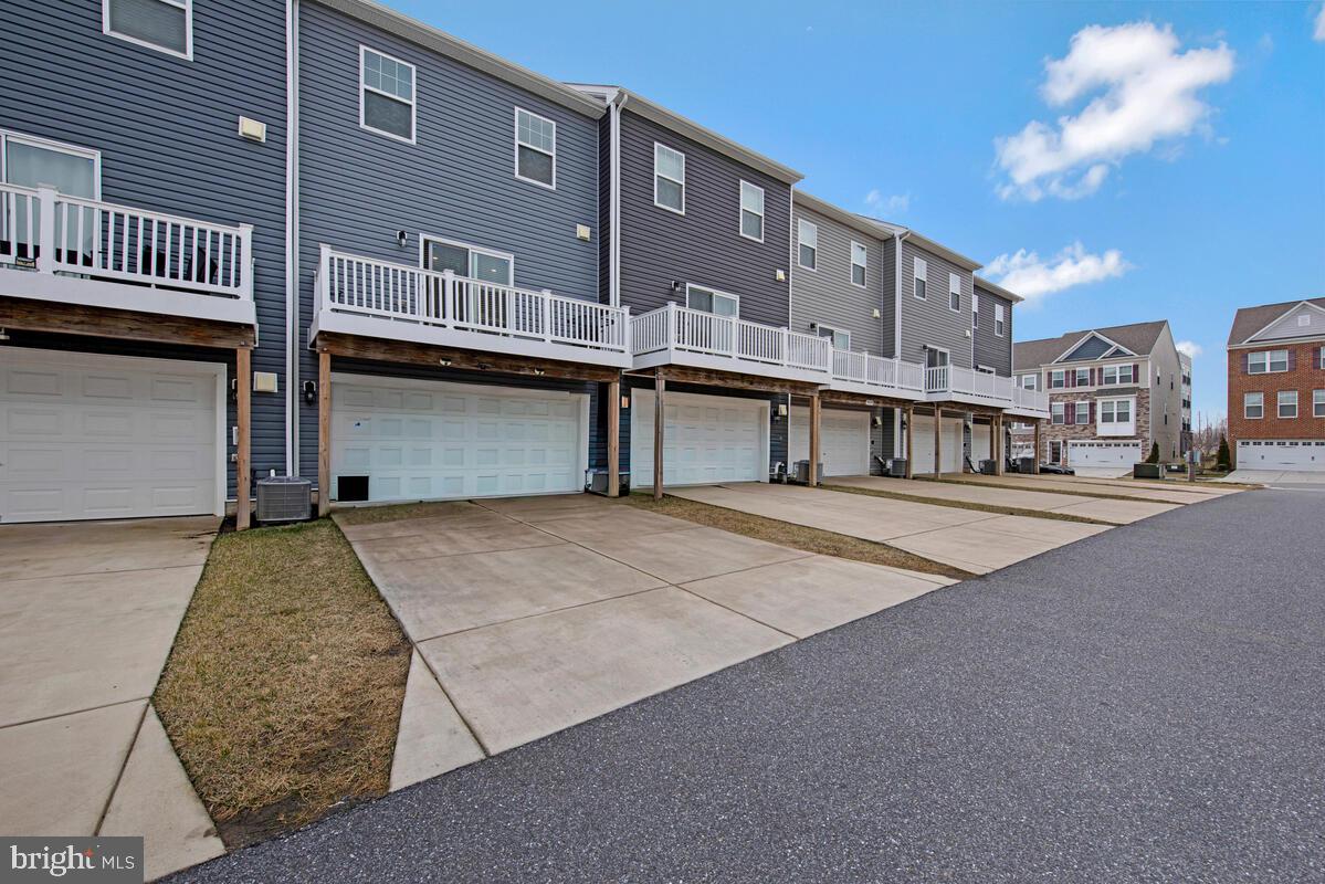 WOODMORE OVERLOOK - Residential