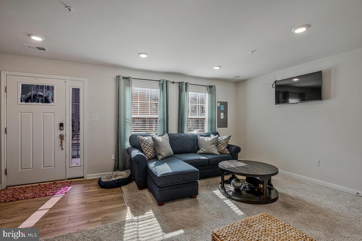 WOODMORE OVERLOOK - Residential