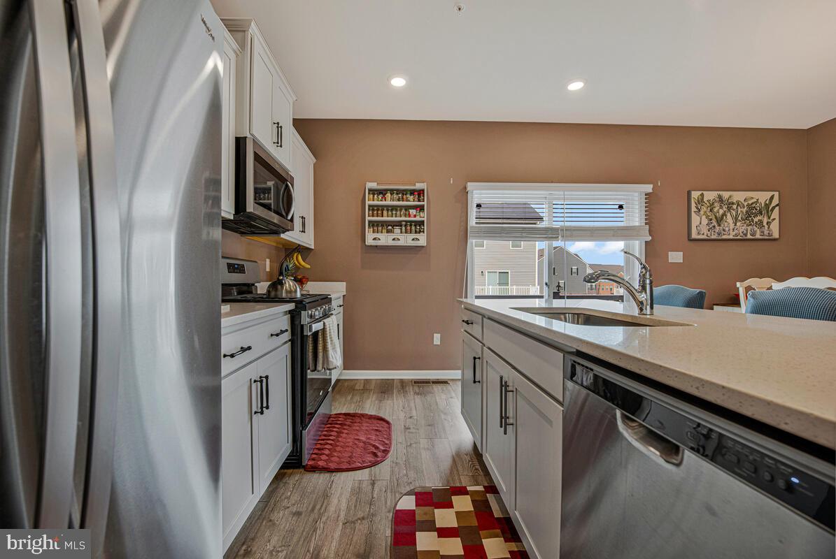 WOODMORE OVERLOOK - Residential