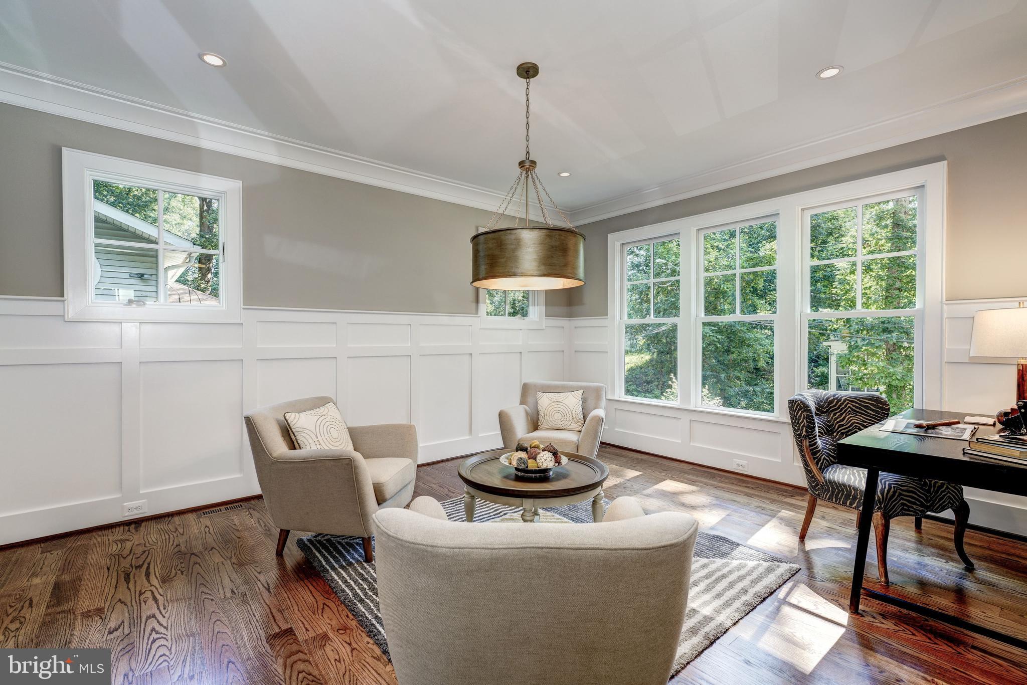 LEE HEIGHTS - Residential