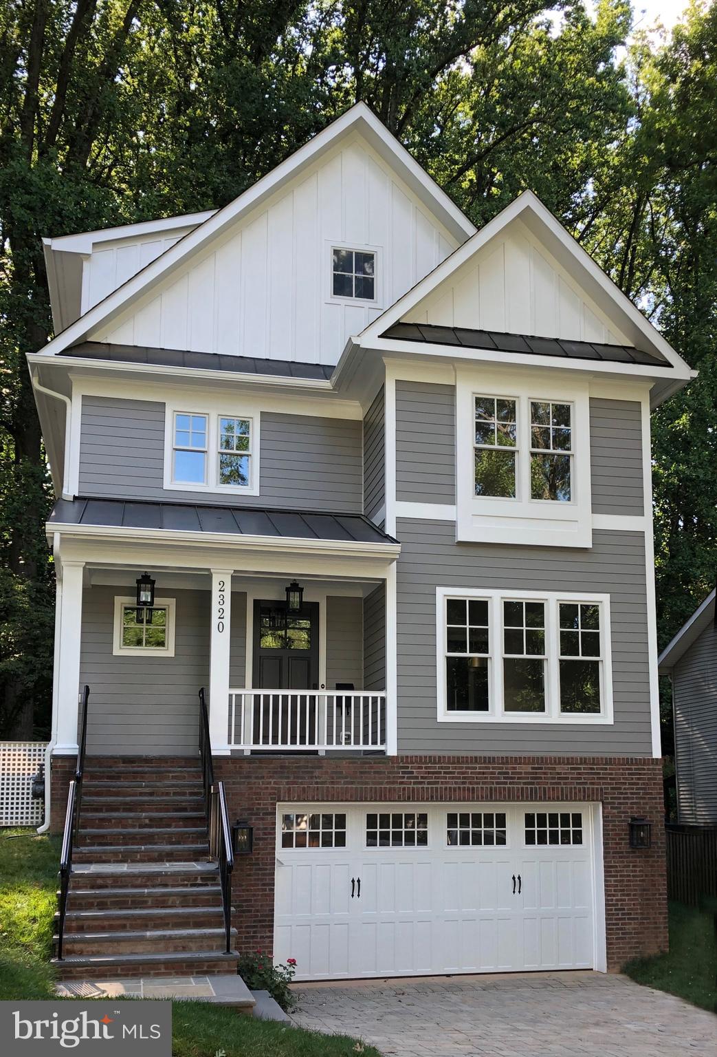 LEE HEIGHTS - Residential