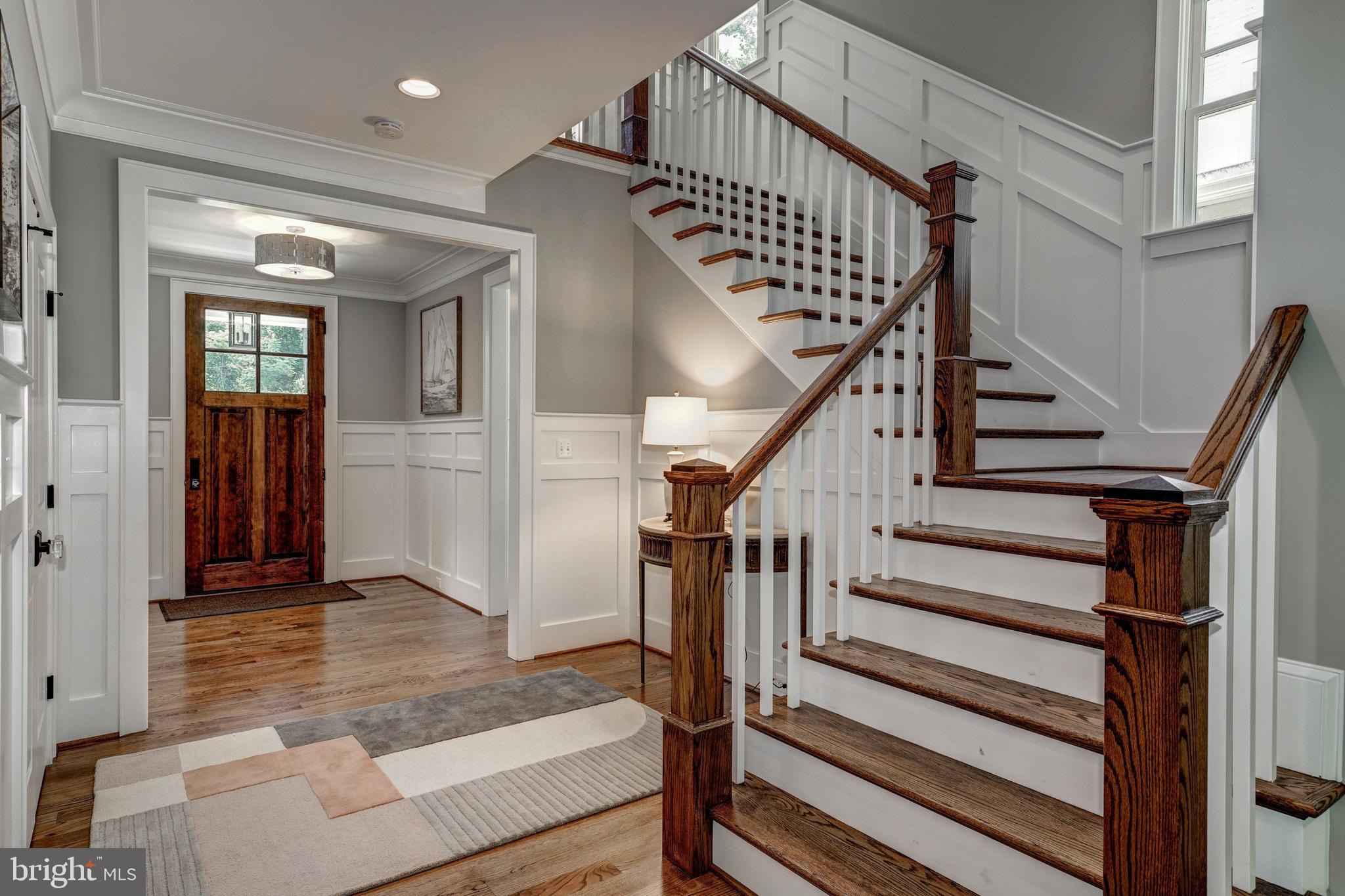 LEE HEIGHTS - Residential