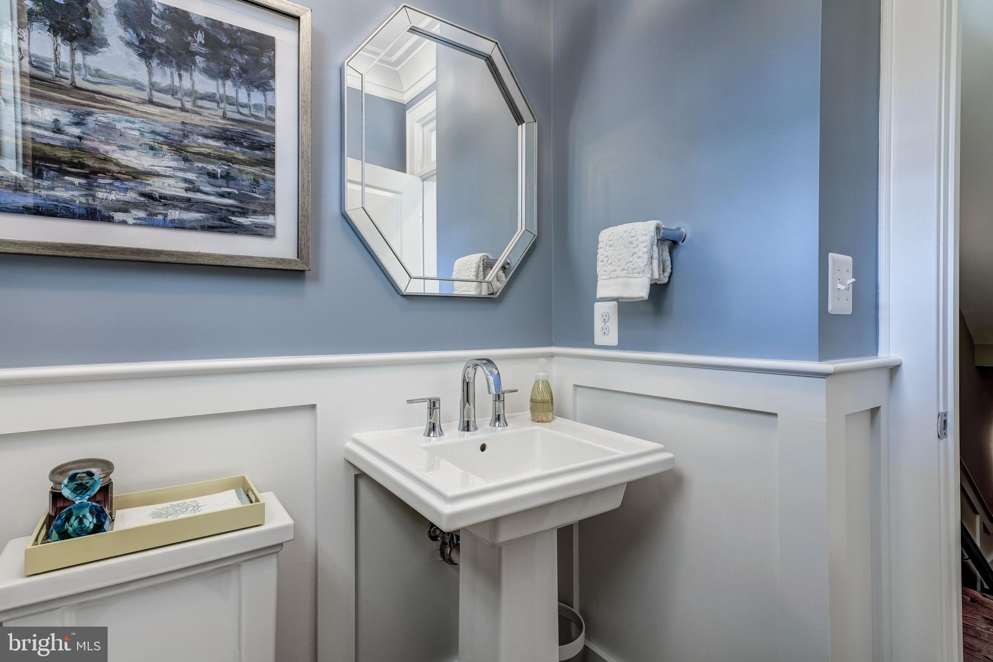 LEE HEIGHTS - Residential