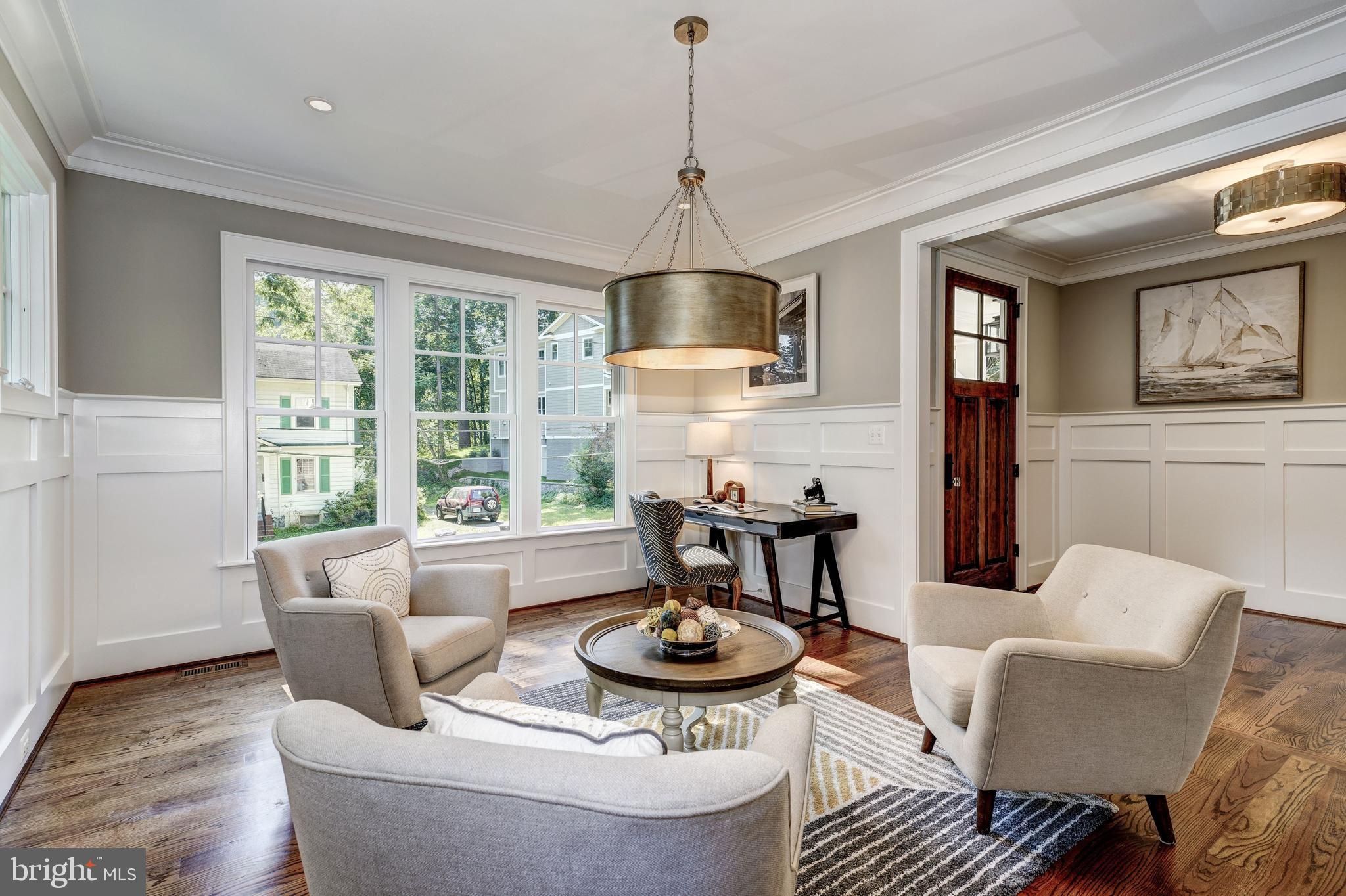 LEE HEIGHTS - Residential