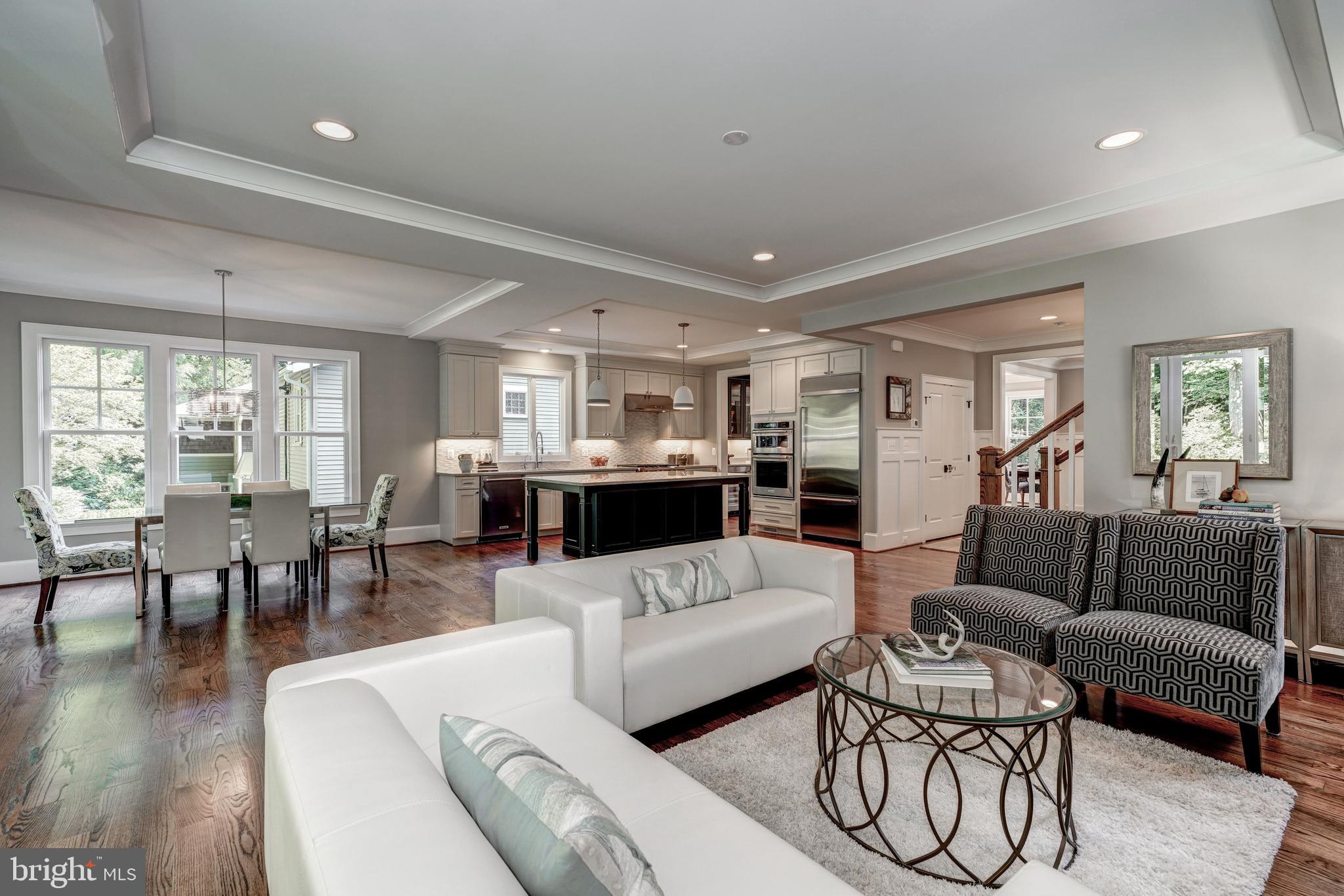 LEE HEIGHTS - Residential