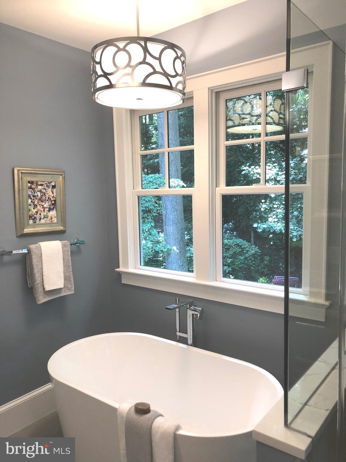 LEE HEIGHTS - Residential