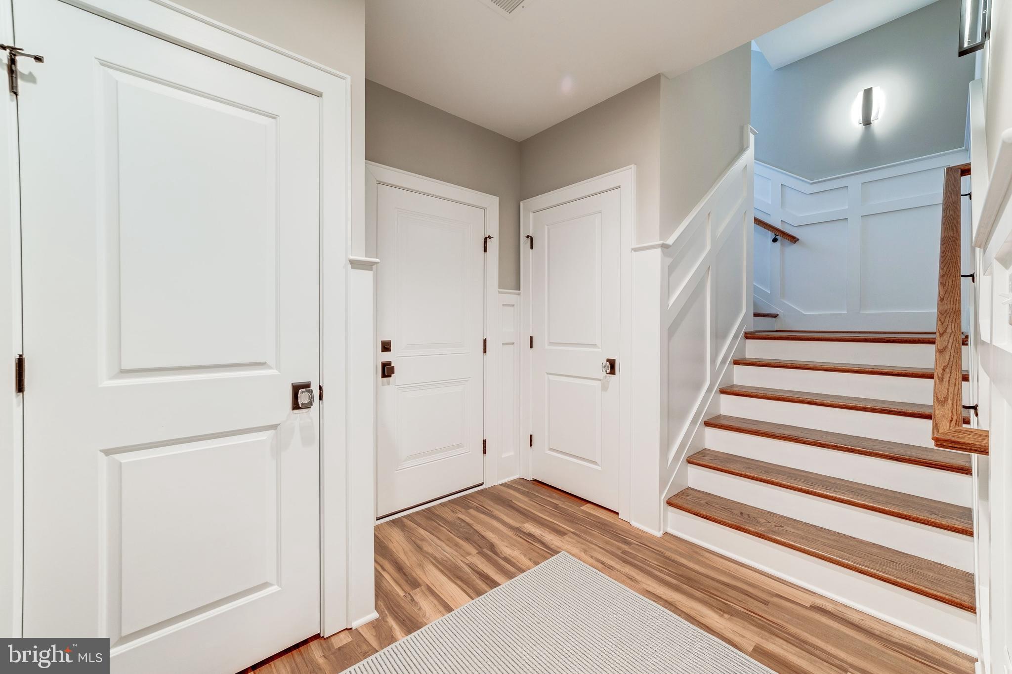 LEE HEIGHTS - Residential