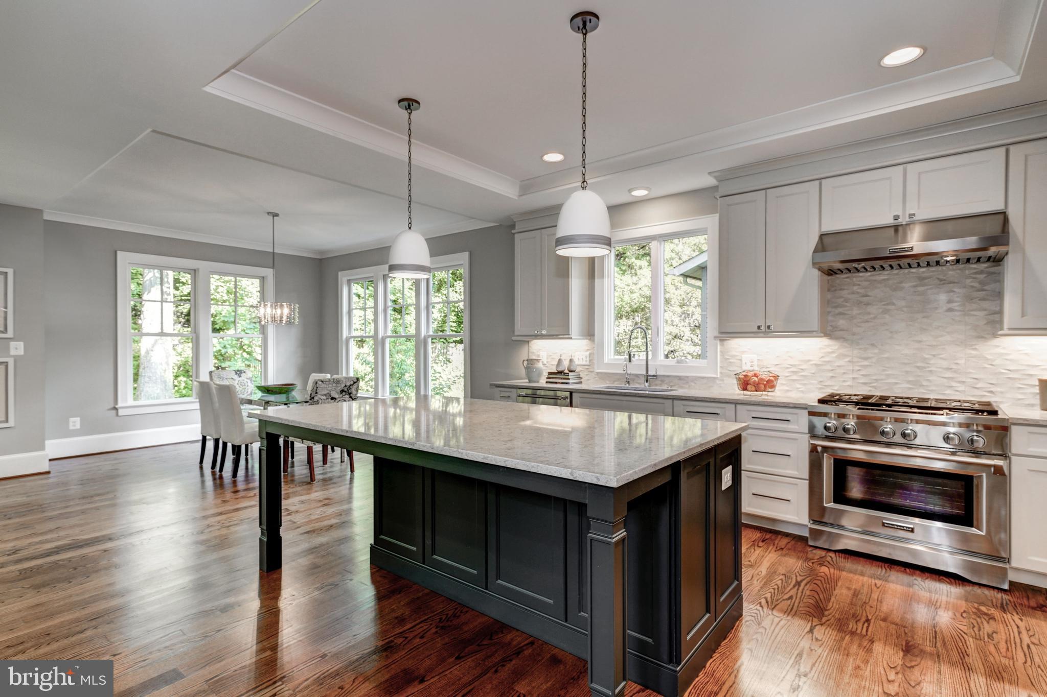 LEE HEIGHTS - Residential