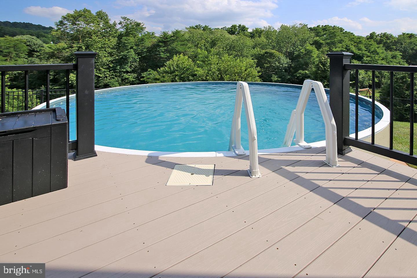 HILLTOP ESTATES - Residential