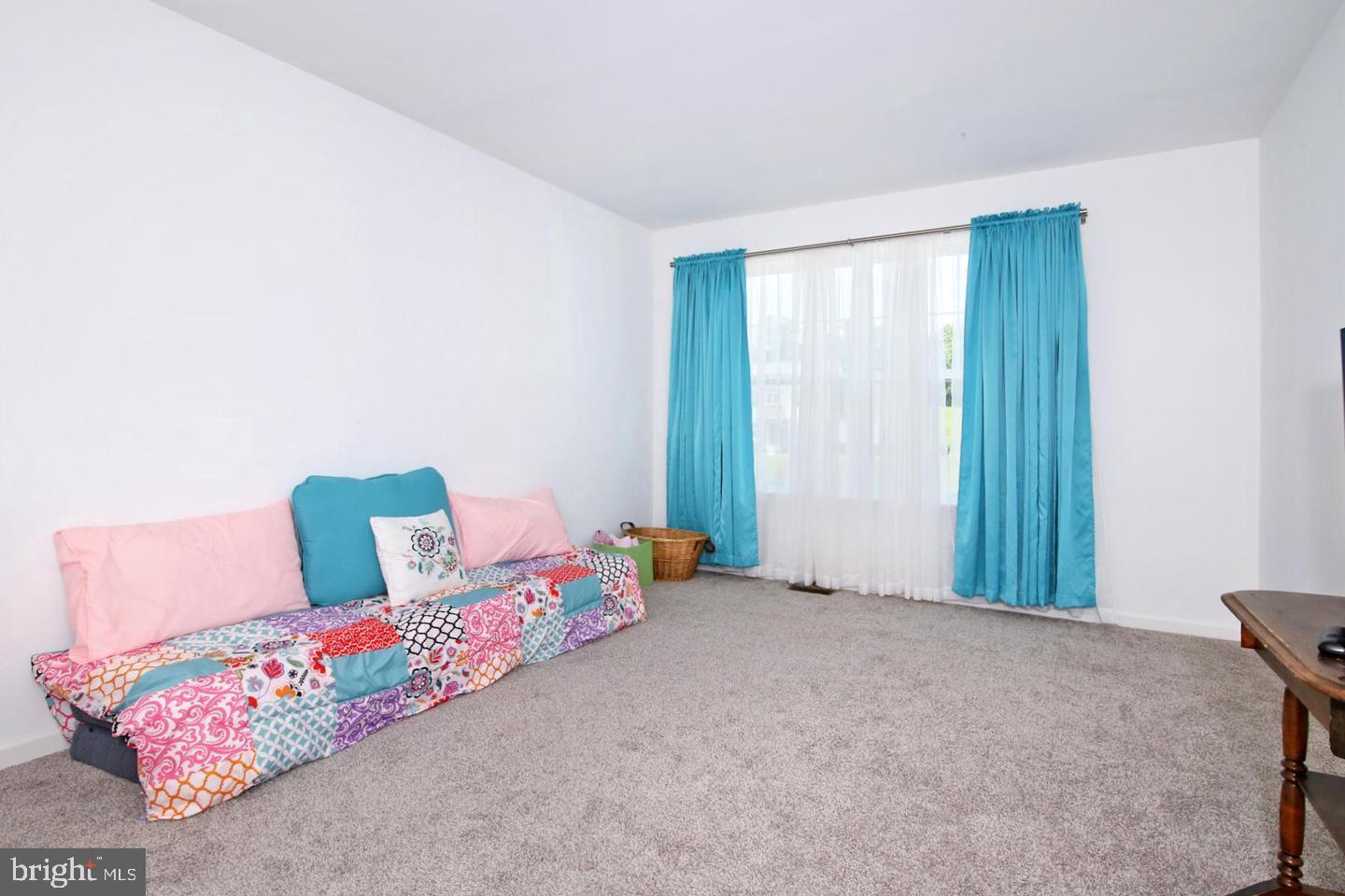 HILLTOP ESTATES - Residential