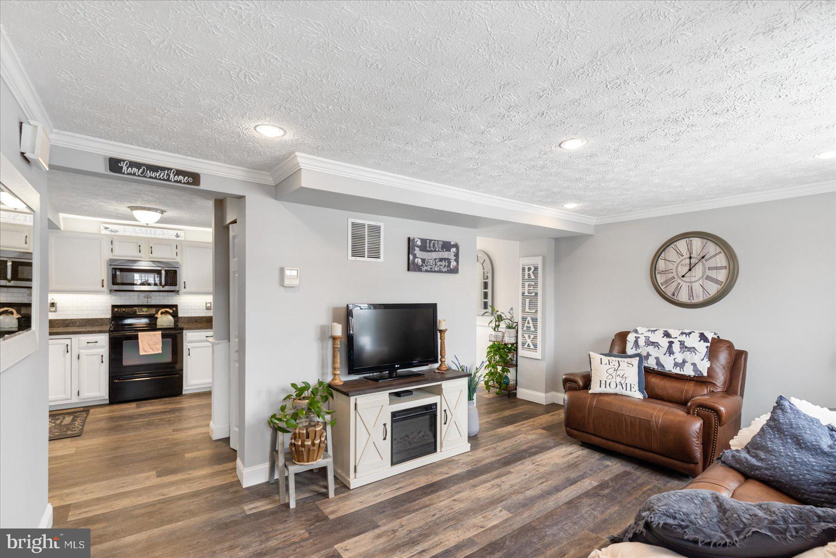 VILLAGE OF VANDERWAY - Residential