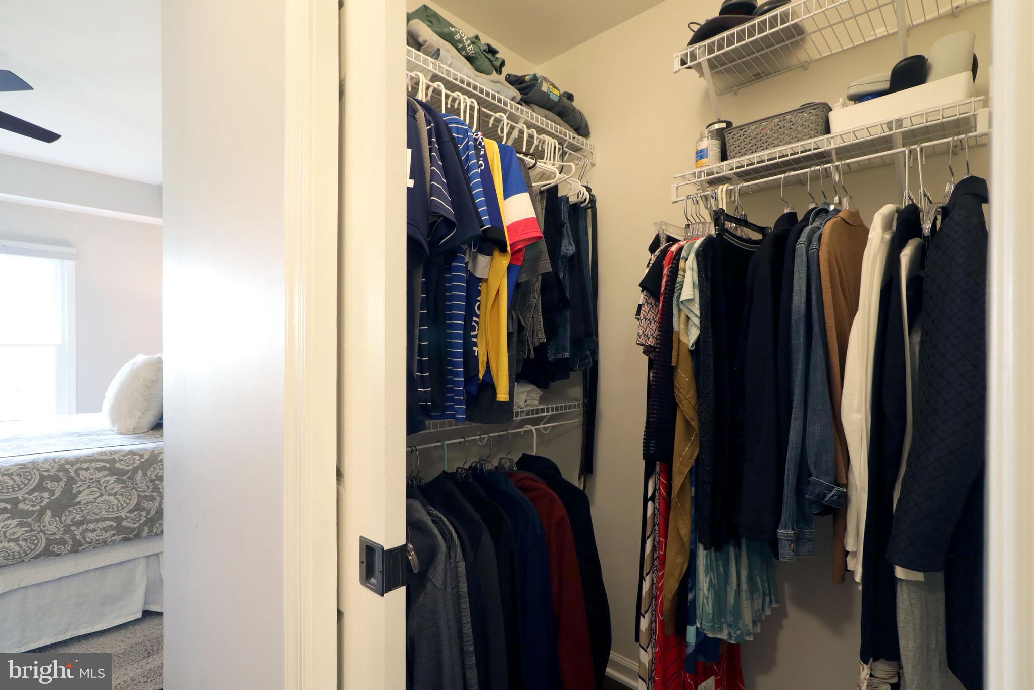 THOROUGHBRED CROSSING - Residential