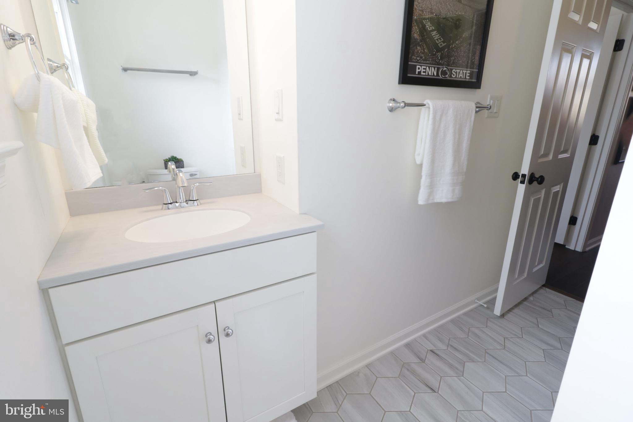 THOROUGHBRED CROSSING - Residential