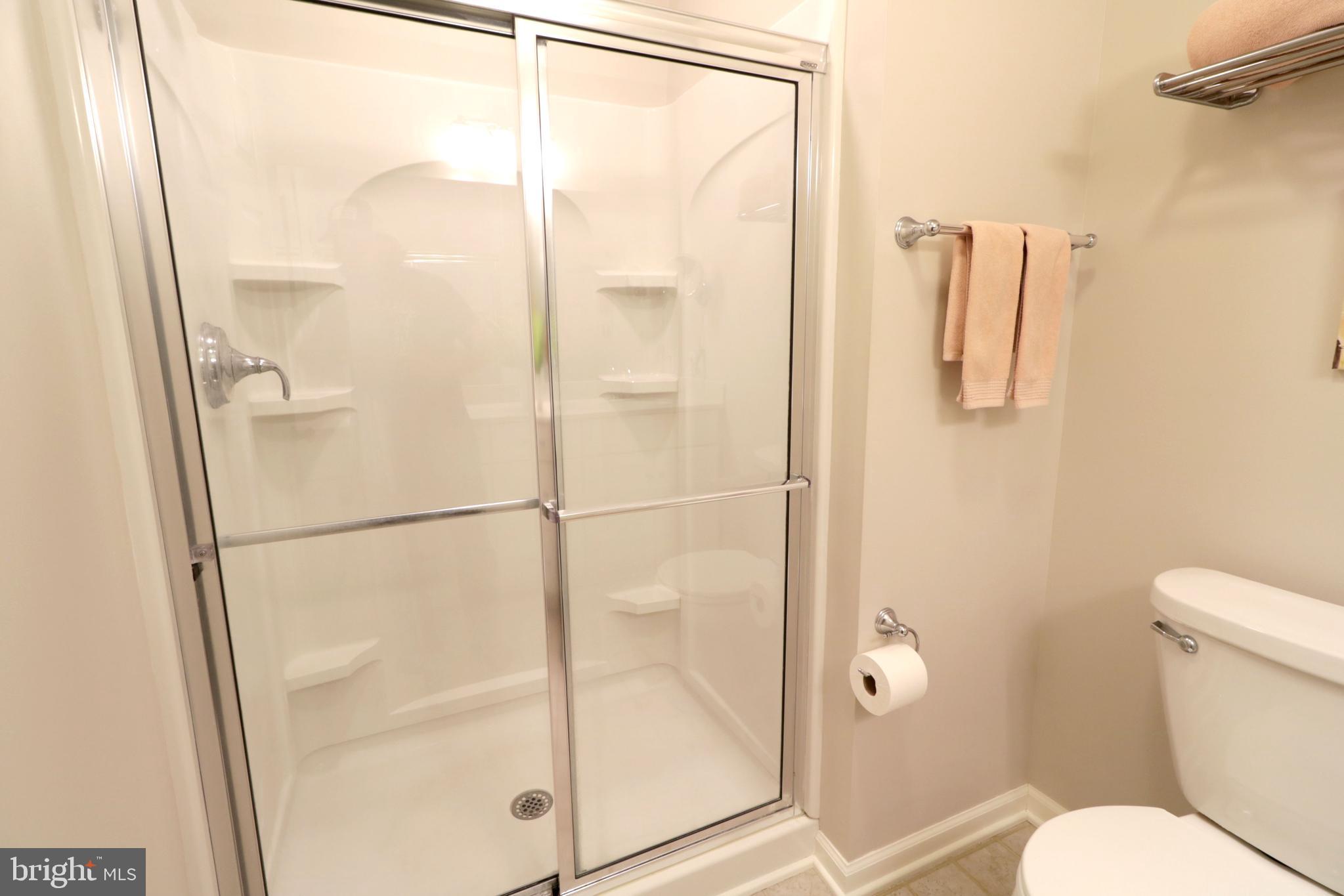 THOROUGHBRED CROSSING - Residential