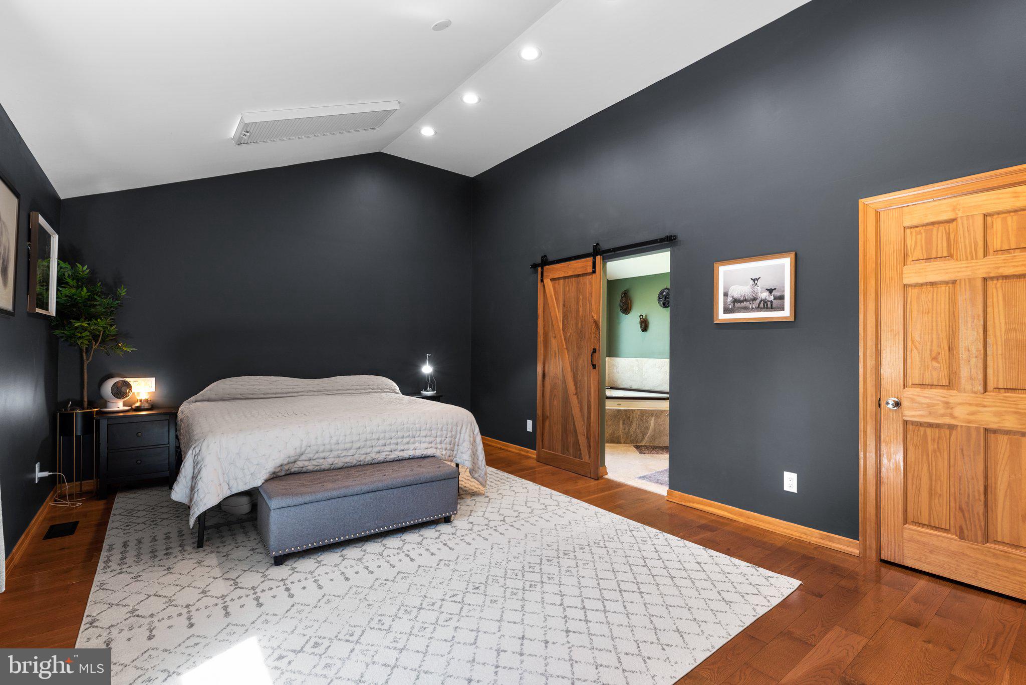 STIRLING FOREST - Residential