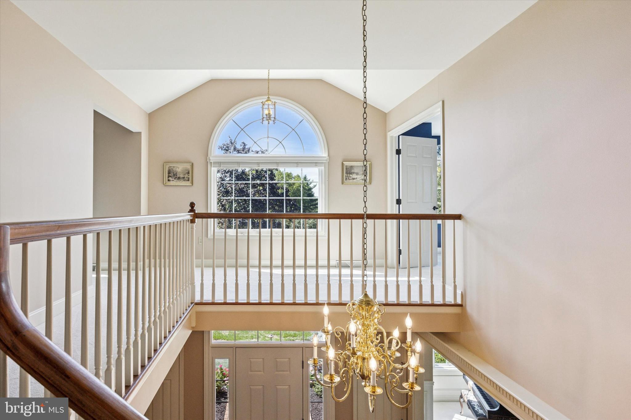 HILLCREST MDWS - Residential