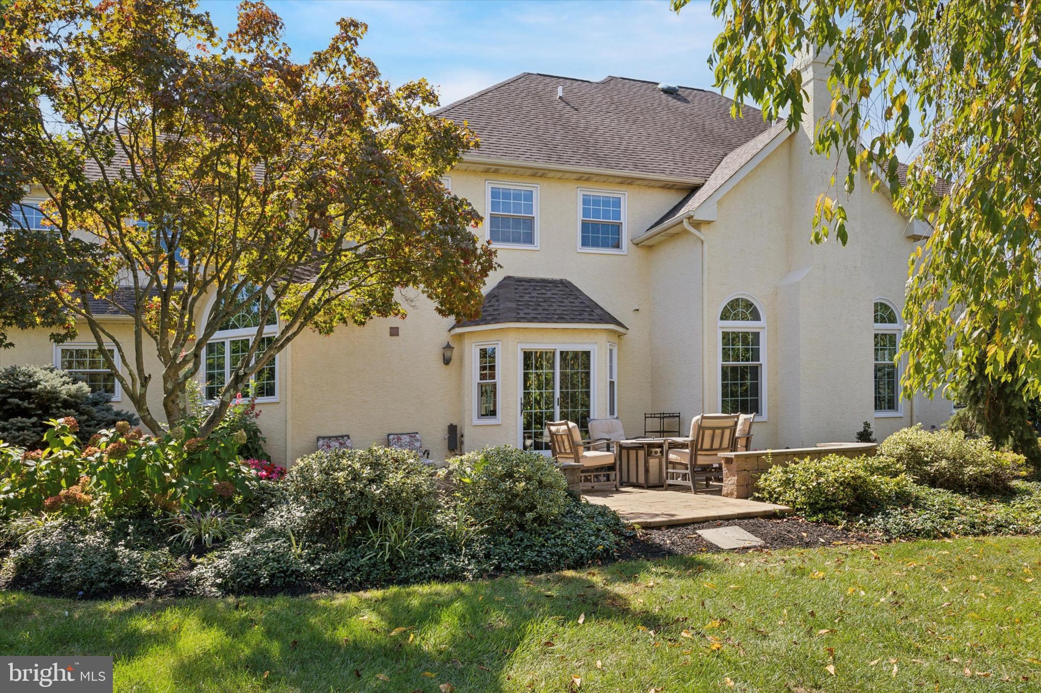 HILLCREST MDWS - Residential