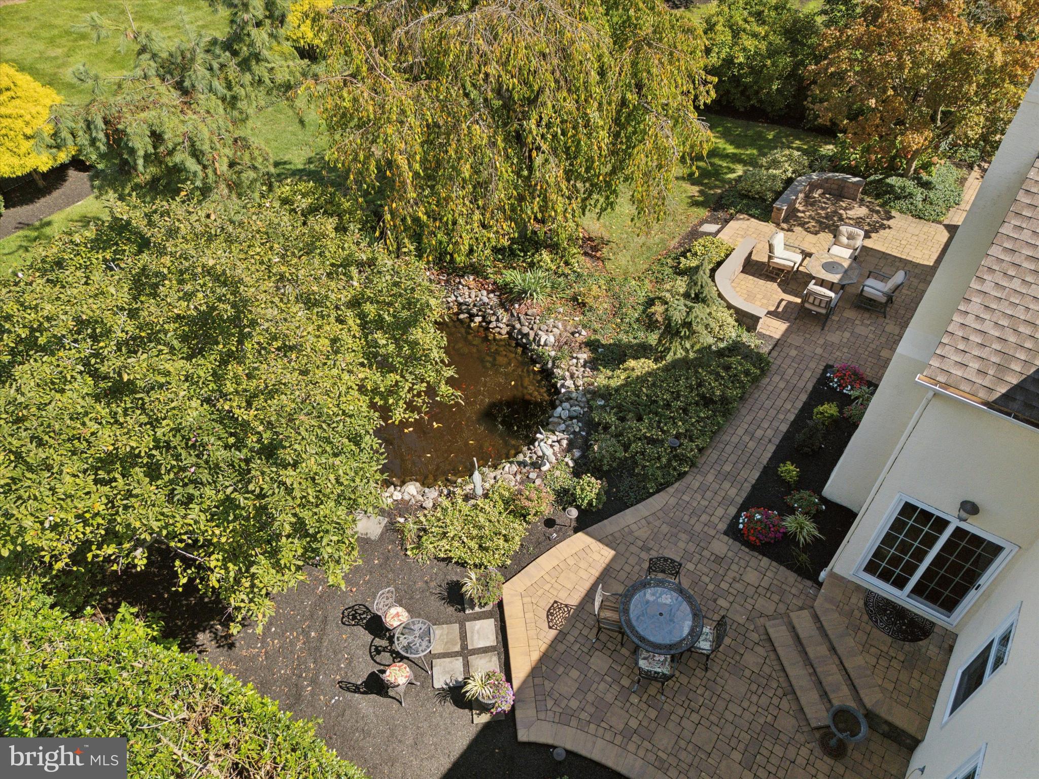 HILLCREST MDWS - Residential