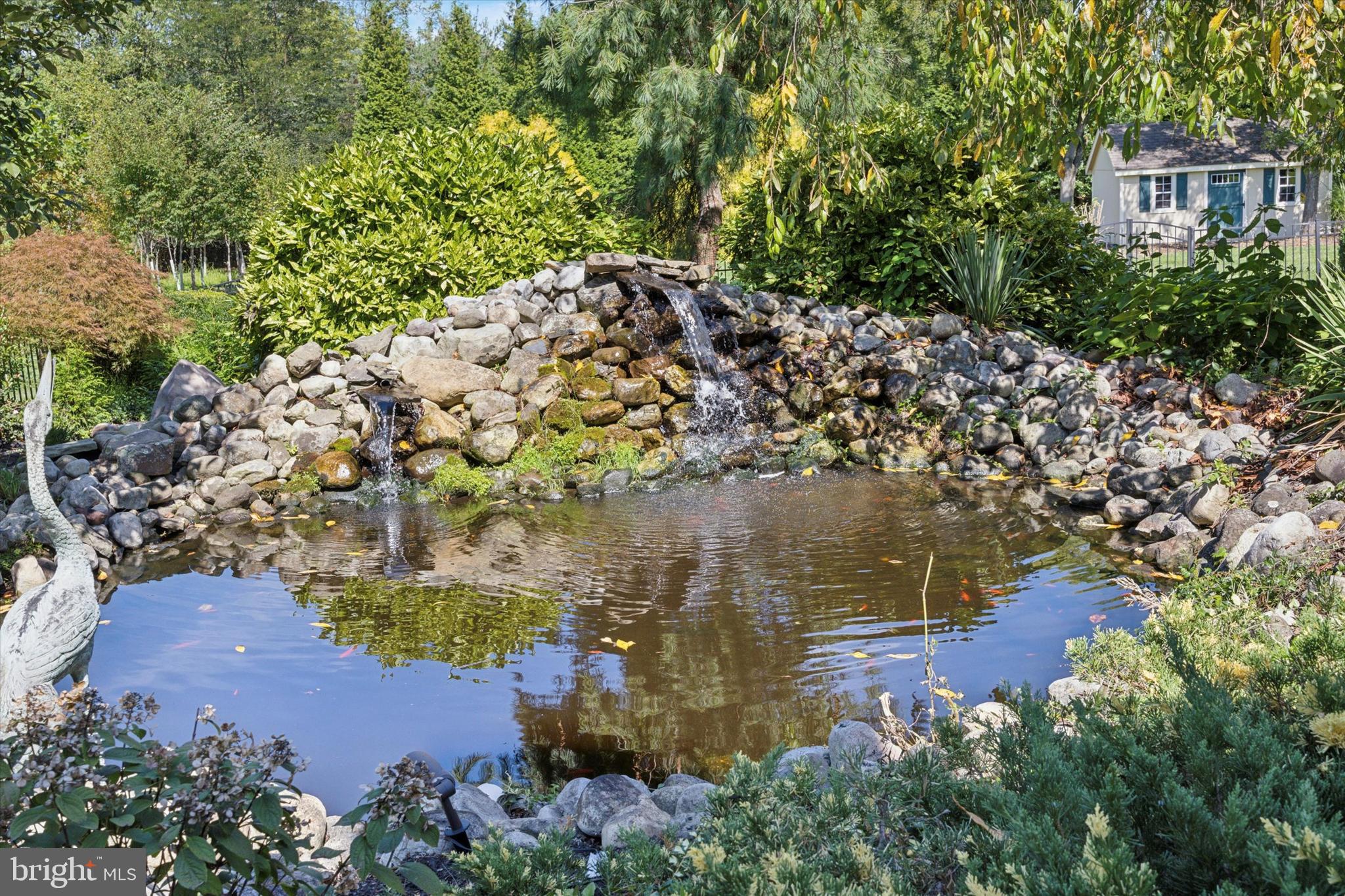 HILLCREST MDWS - Residential