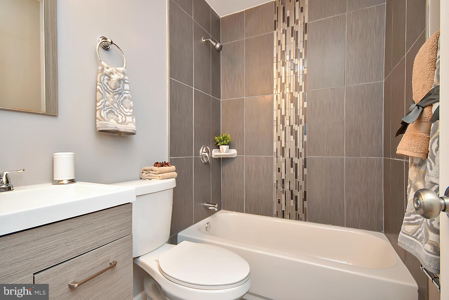 WILSHIRE - Residential