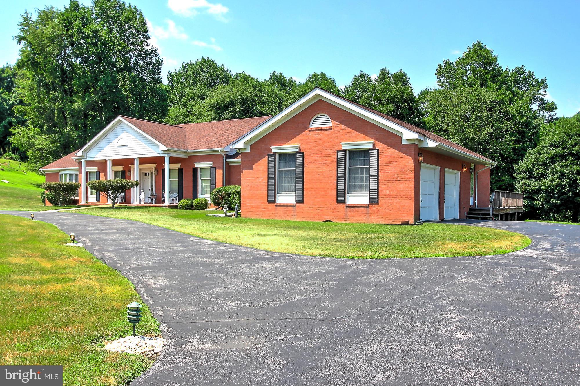 MOUNT HEBRON - Residential